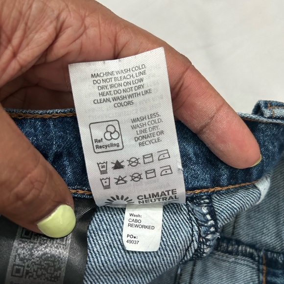 Reformation | Cary High Rise Slouchy Wide Leg Jeans in Cabo Reworked Wash - Picture 9 of 16